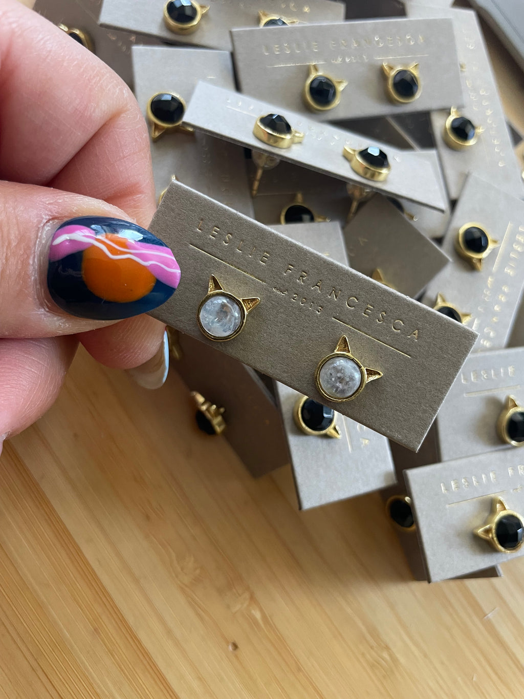 Le Purr studs