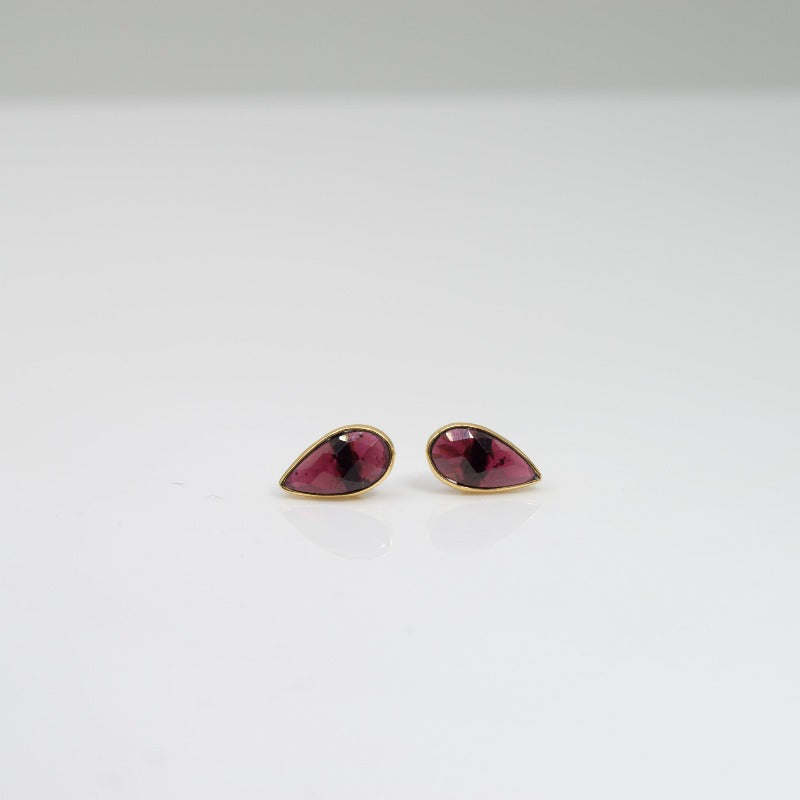 Bitsy Garnet Studs