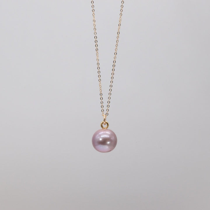 Pink pearl pendant necklace