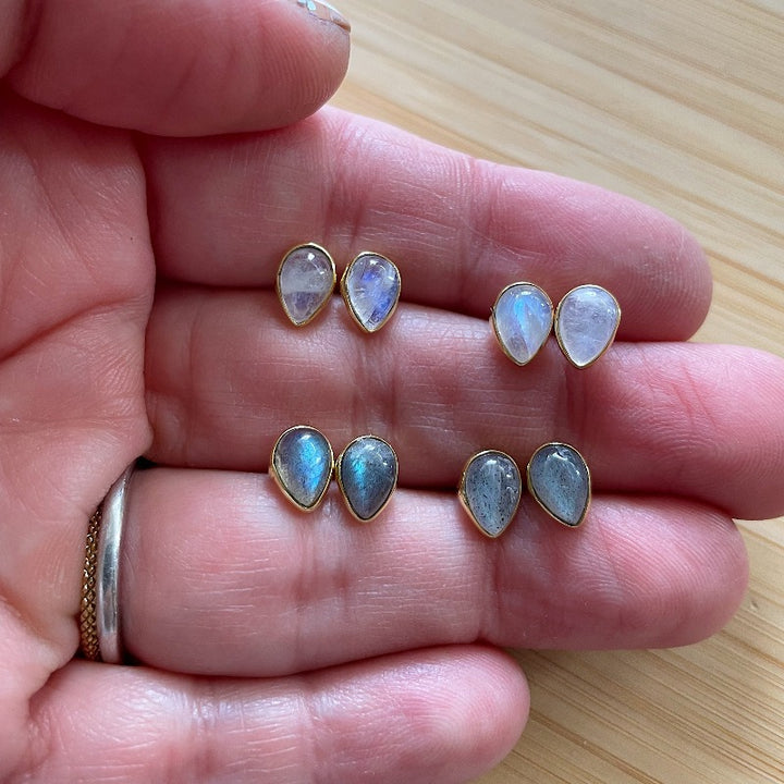 Cutie Gemlet Raindrop Studs