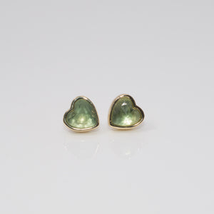 Cutie Gemlet Heart Studs