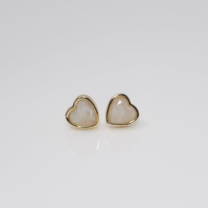 Cutie Gemlet Heart Studs